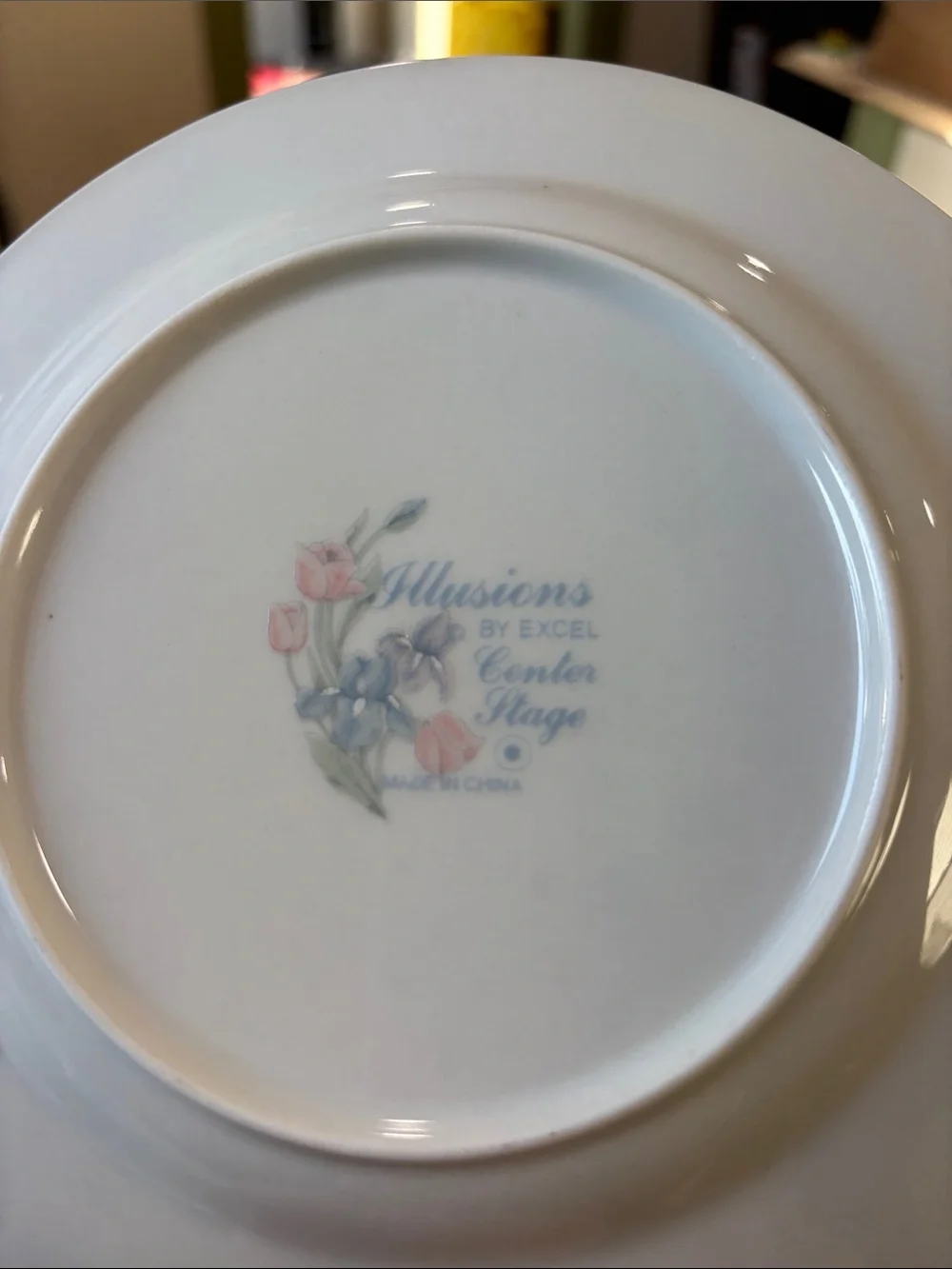 A set of vintage dishes from 1980s.